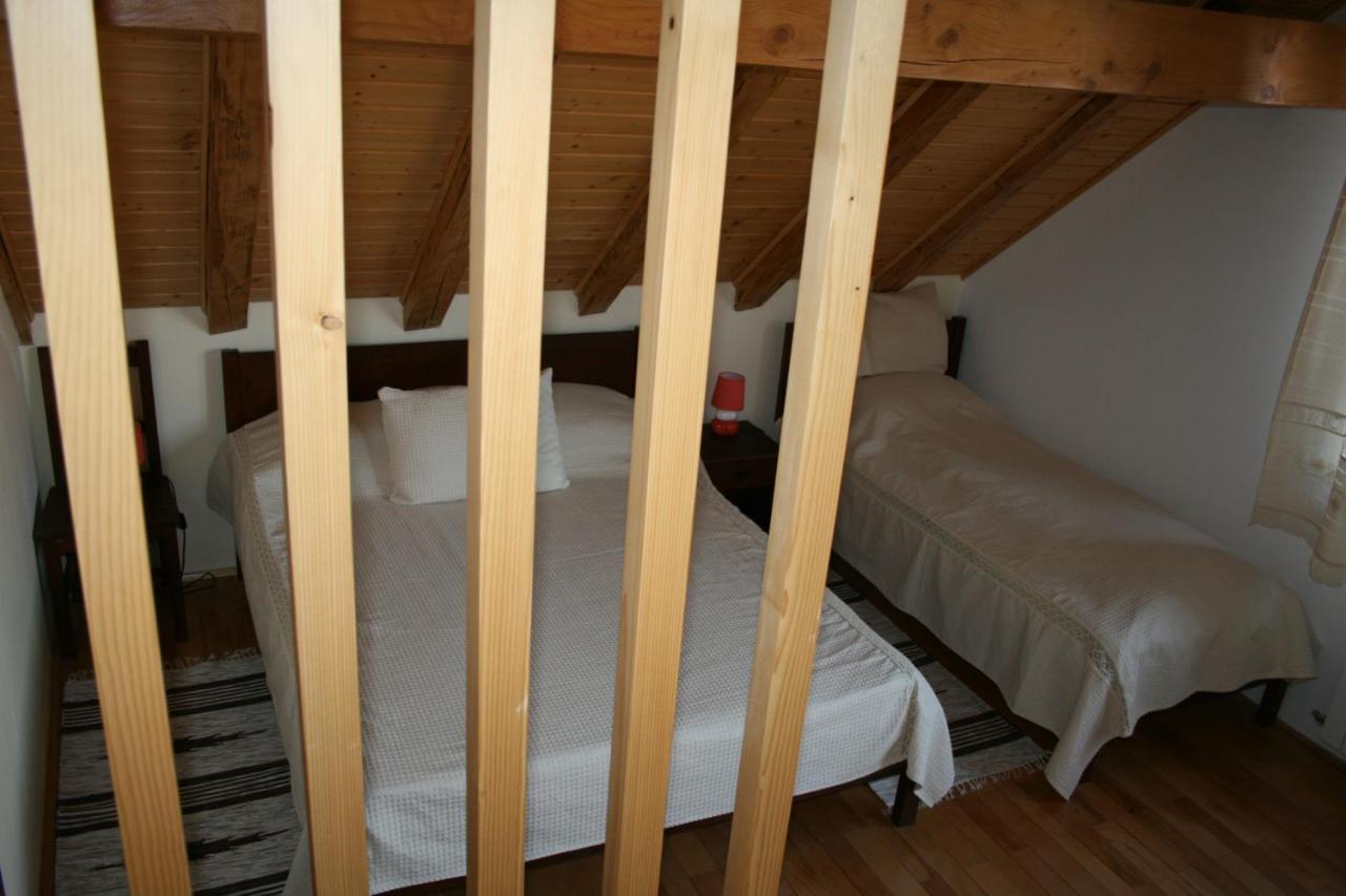 Albinuta Guesthouse Ozun Εξωτερικό φωτογραφία