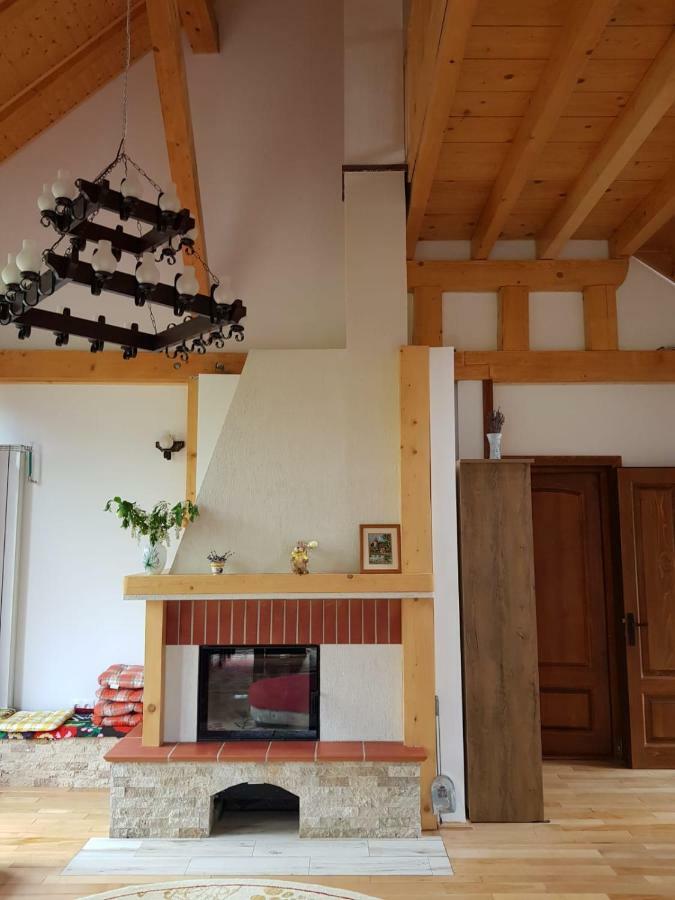 Albinuta Guesthouse Ozun Εξωτερικό φωτογραφία